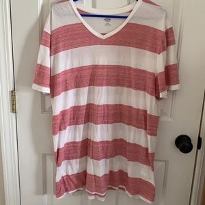 ☘️5 for $25☘️Old Navy striped T-shirt